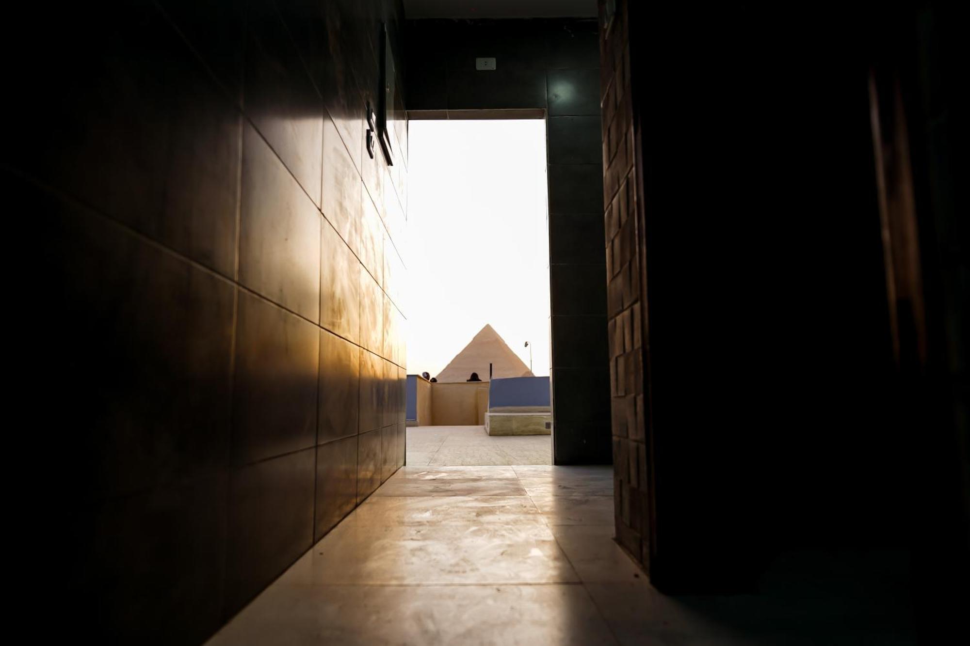 Pyramids Hotel Kafret el-Gabal Exteriör bild