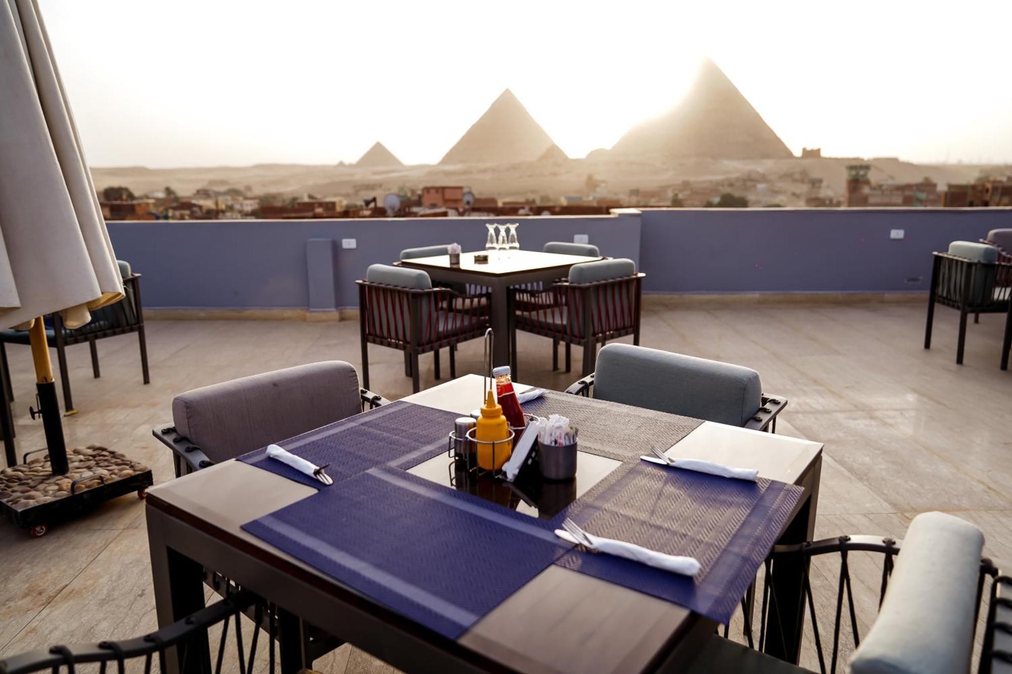 Pyramids Hotel Kafret el-Gabal Exteriör bild