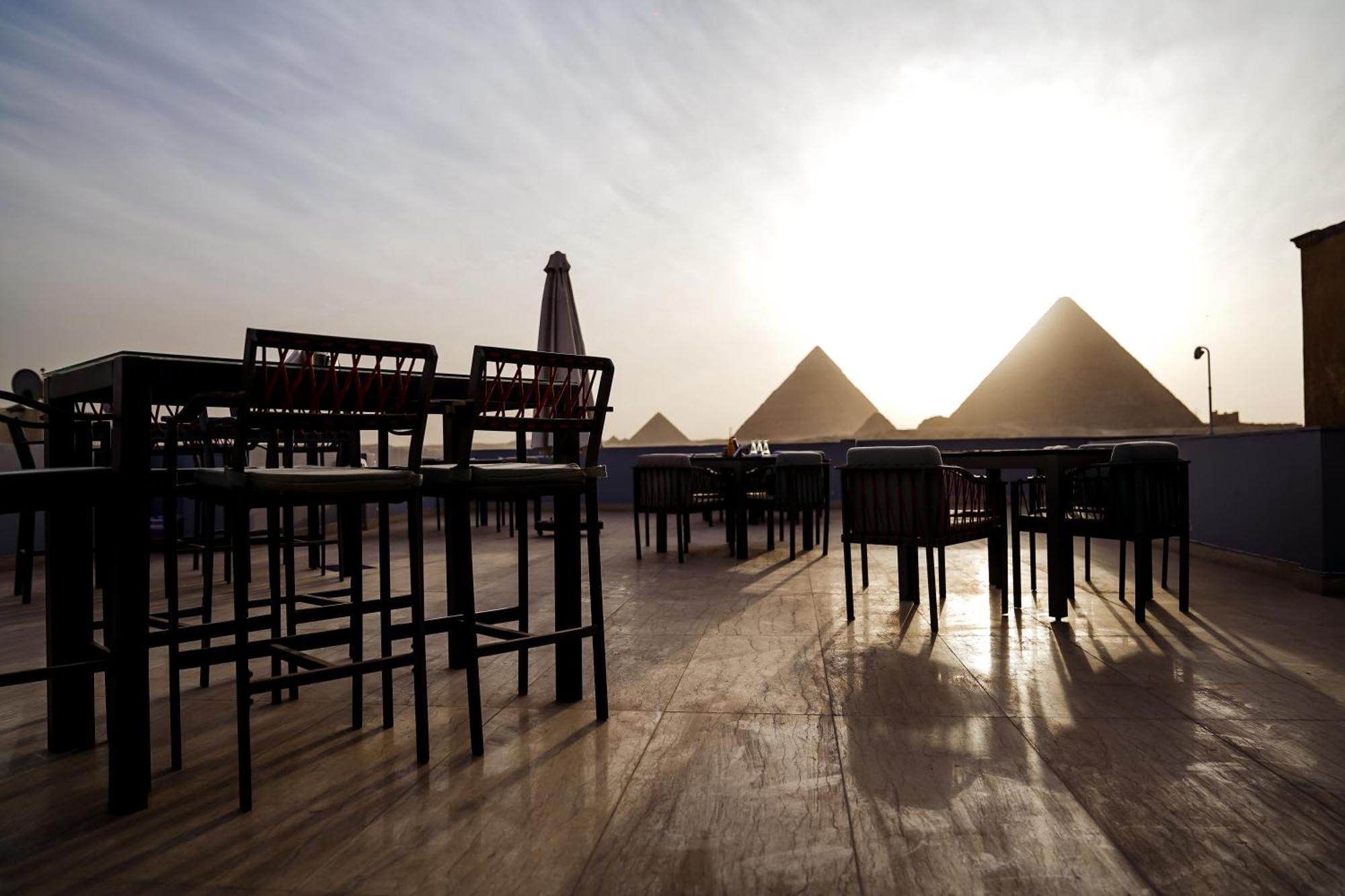 Pyramids Hotel Kafret el-Gabal Exteriör bild