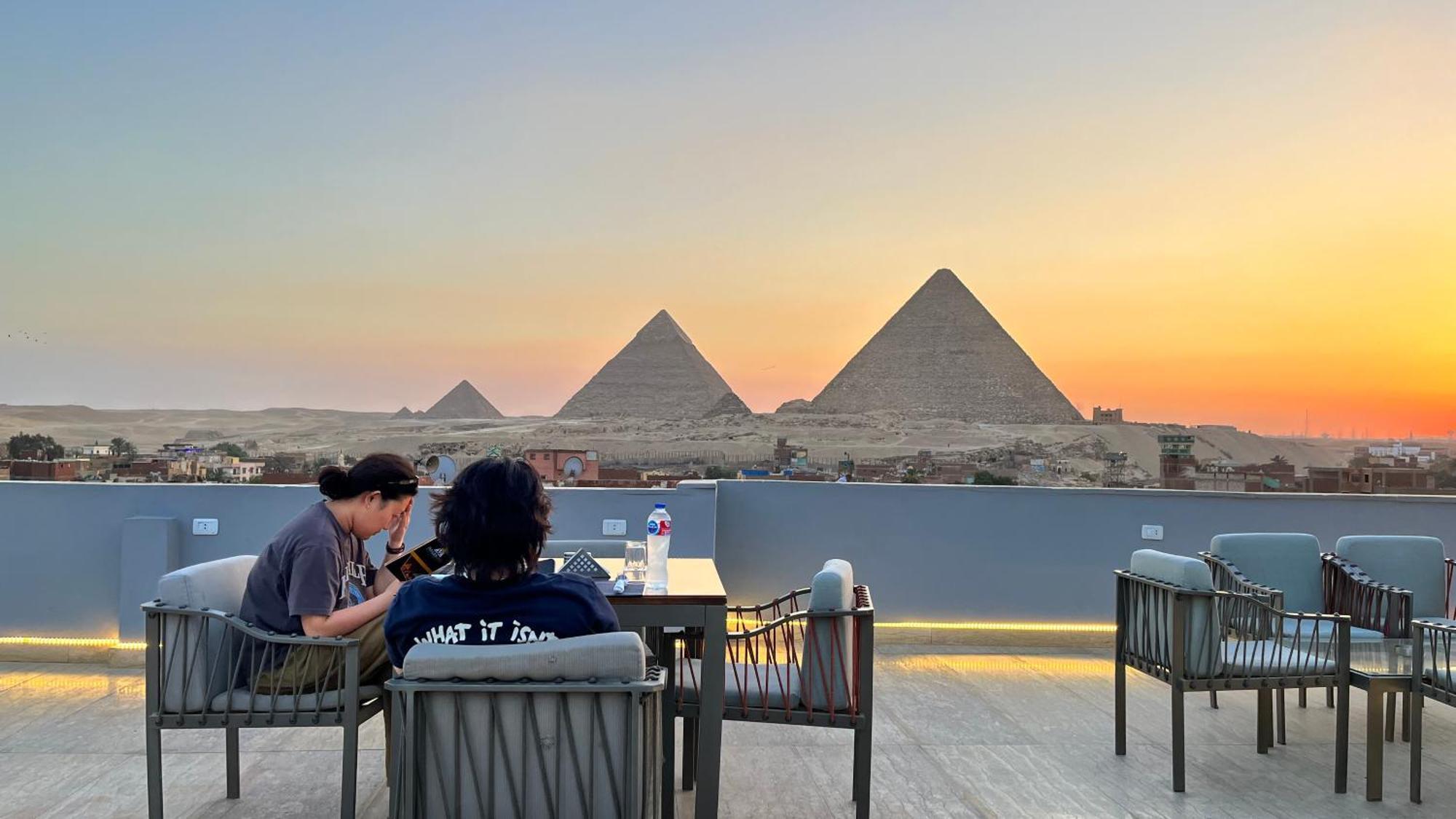 Pyramids Hotel Kafret el-Gabal Exteriör bild